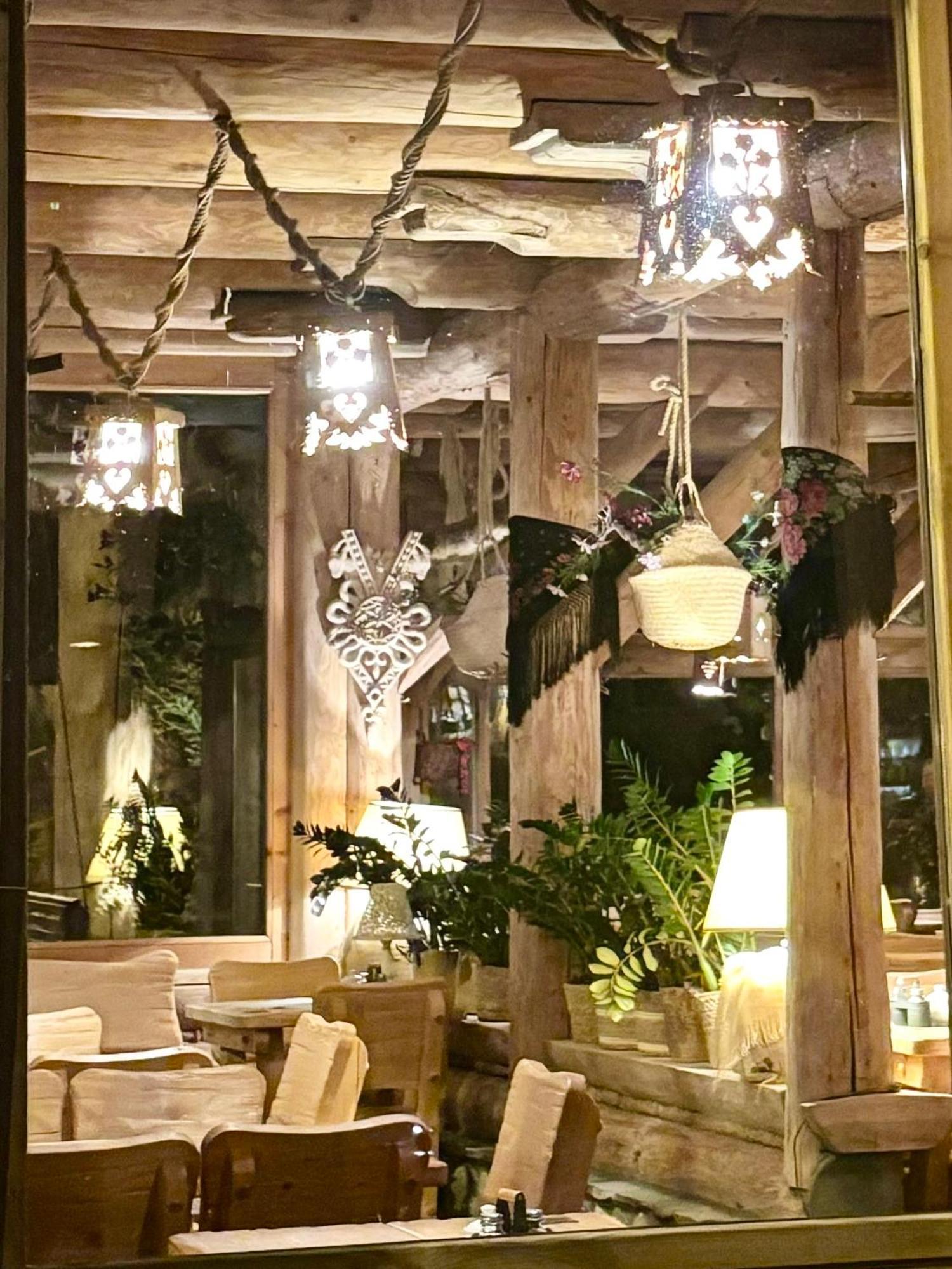 Zajazd Bialczanski Dom Wypoczynkowy Restauracja Białka Tatrzańska Exterior photo